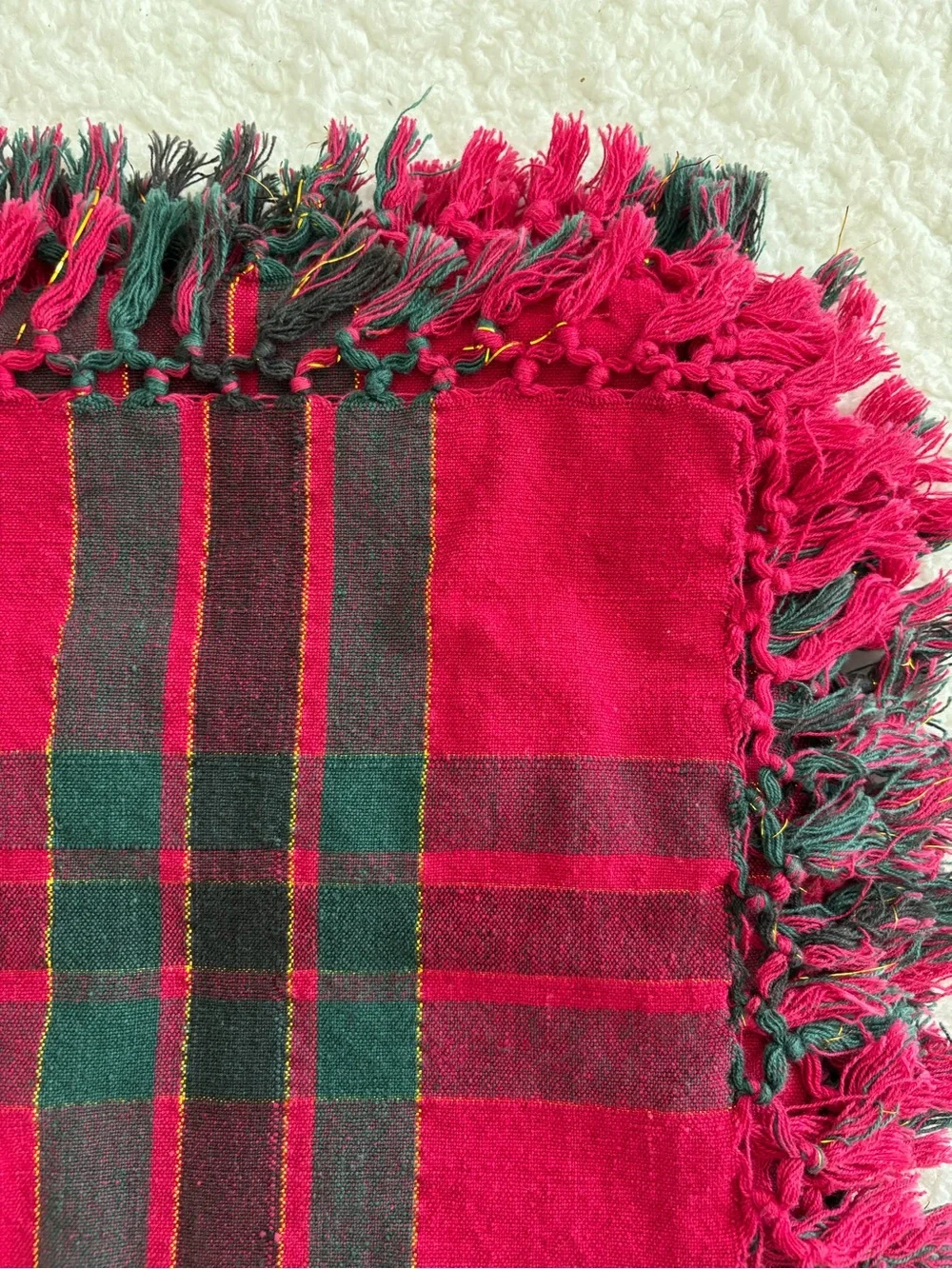 Red Green Tartan Plaid Fringed Tablecloth Table Cover 61x46” Made in India